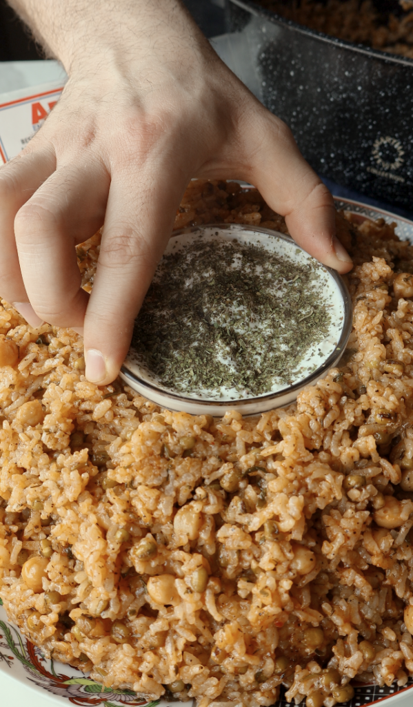 a plate of Afghan sticky rice called Shola